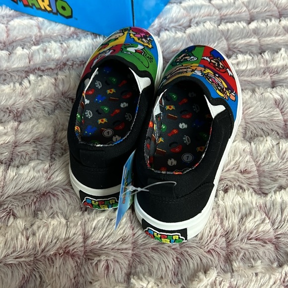 Super Mario brothers slip on sneakers - Picture 3 of 7